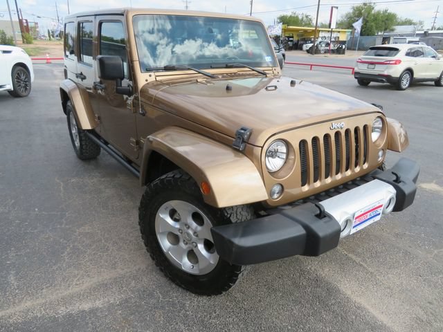 Used 2015 Jeep Wrangler Unlimited Sahara w/ Connectivity Group AWD/4WD image 3