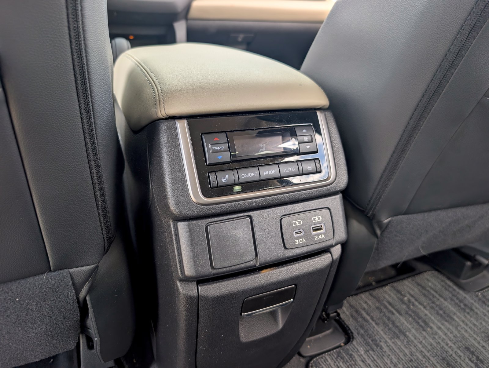 Certified 2024 Subaru Ascent Limited AWD/4WD image 26