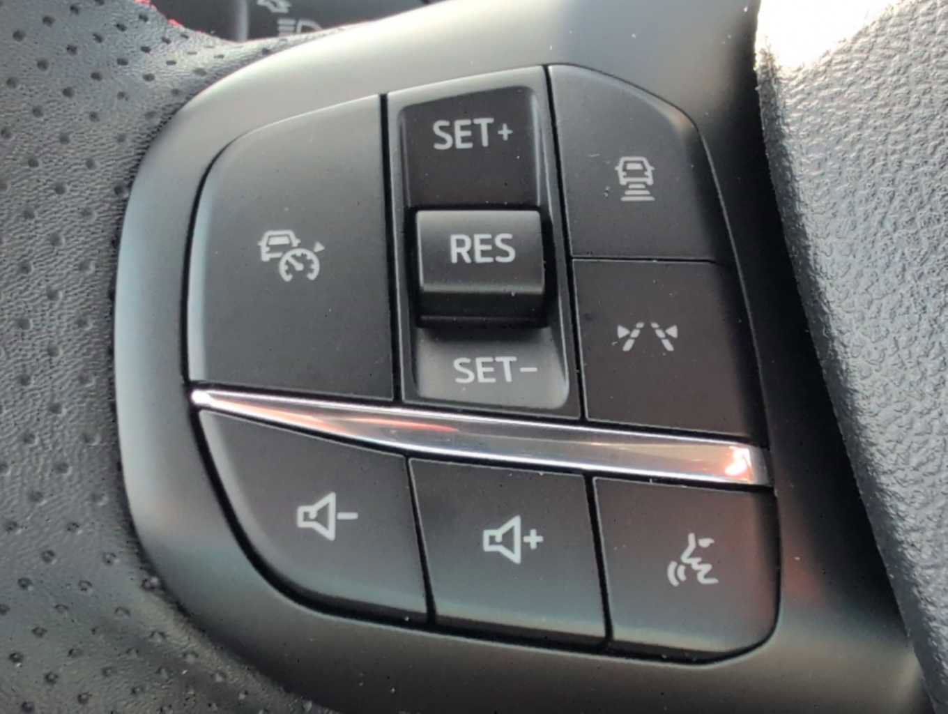 New 2026 Ford Escape ST-Line w/ Tech Pack #1 image 21