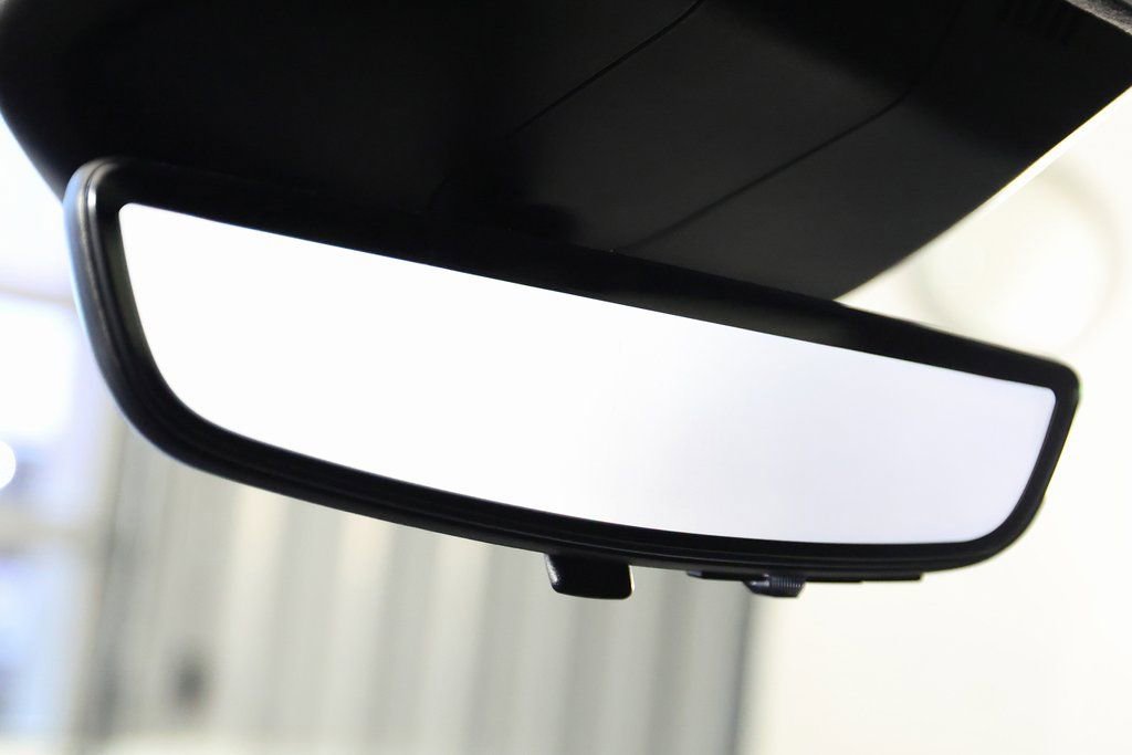 Used 2024 Cadillac Escalade V w/ LPO, ONYX Package image 43