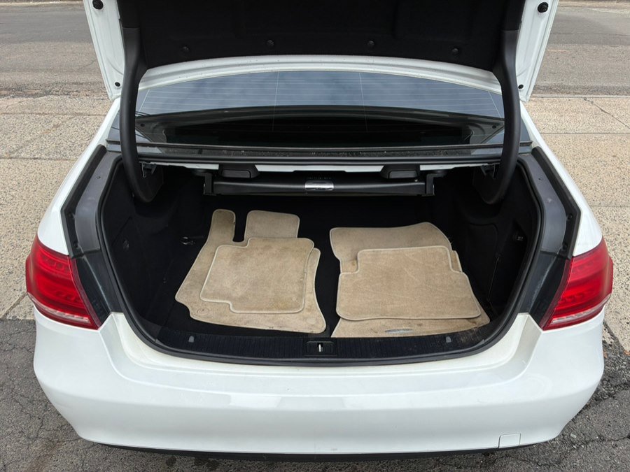 Used 2014 Mercedes-Benz E 350 4MATIC Sedan image 8