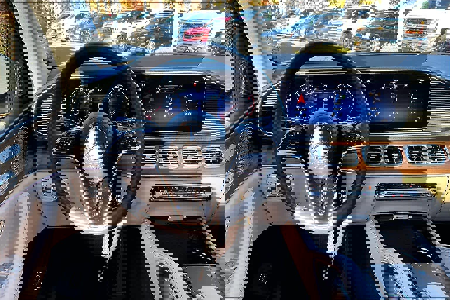 Used 2024 Mercedes-Benz GLE 450 4MATIC image 11