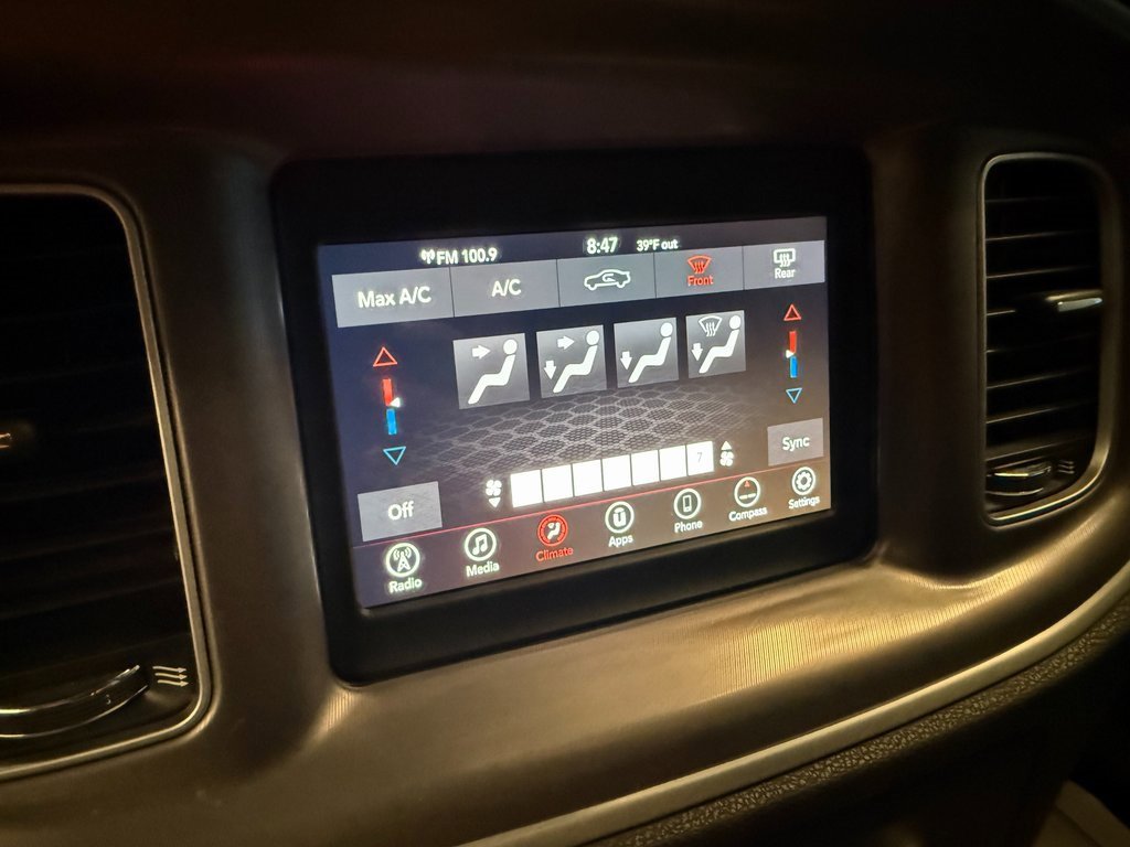 Used 2022 Dodge Charger SXT image 13