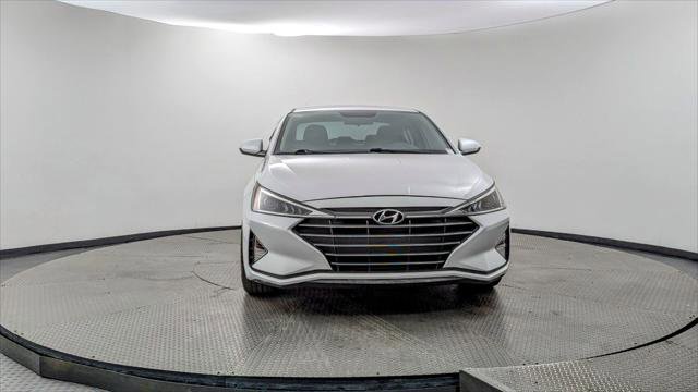 Used 2019 Hyundai Elantra SE FWD image 12
