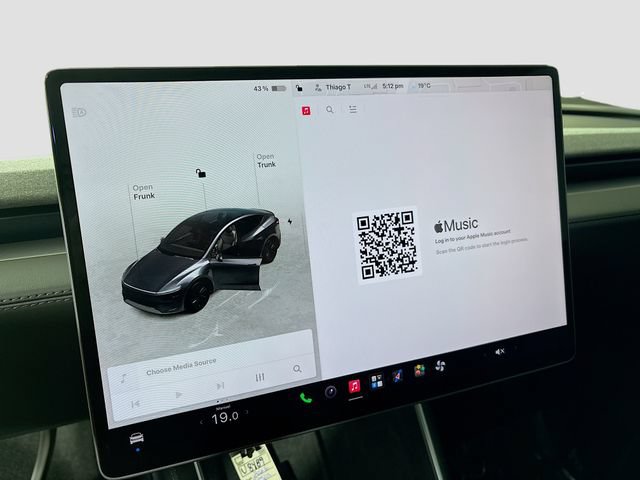 Used 2026 Tesla Model Y 2WD image 16