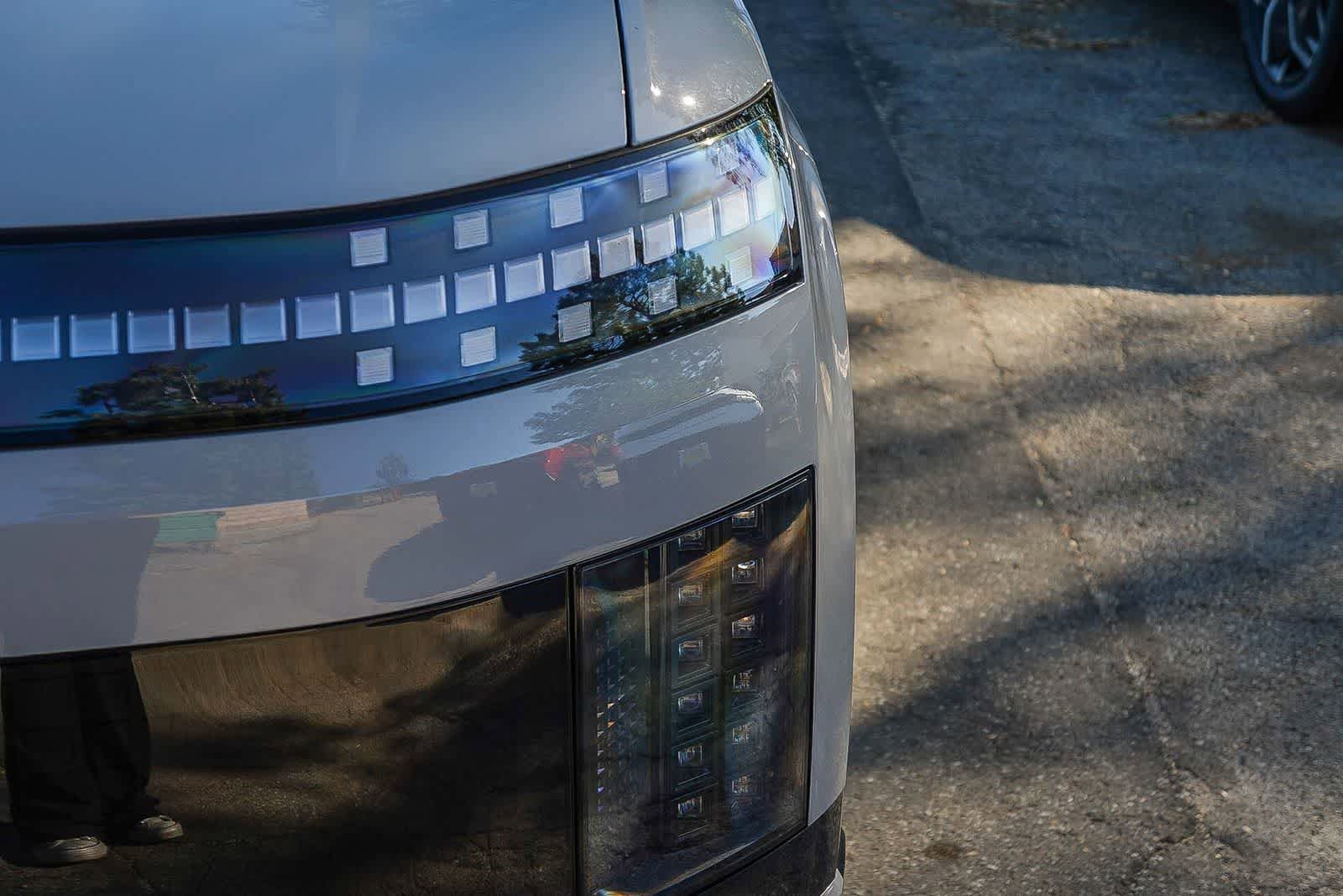 New 2026 Hyundai Ioniq 9 SEL image 8