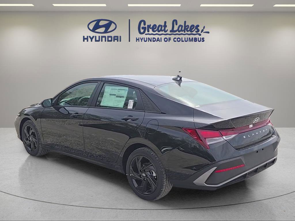 New 2026 Hyundai Elantra Sport FWD image 3