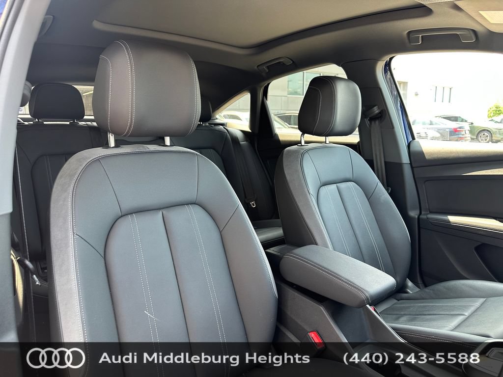 Used 2023 Audi Q4 e-tron Prestige AWD/4WD image 19