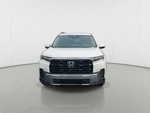 New 2026 Honda Pilot Touring image 3