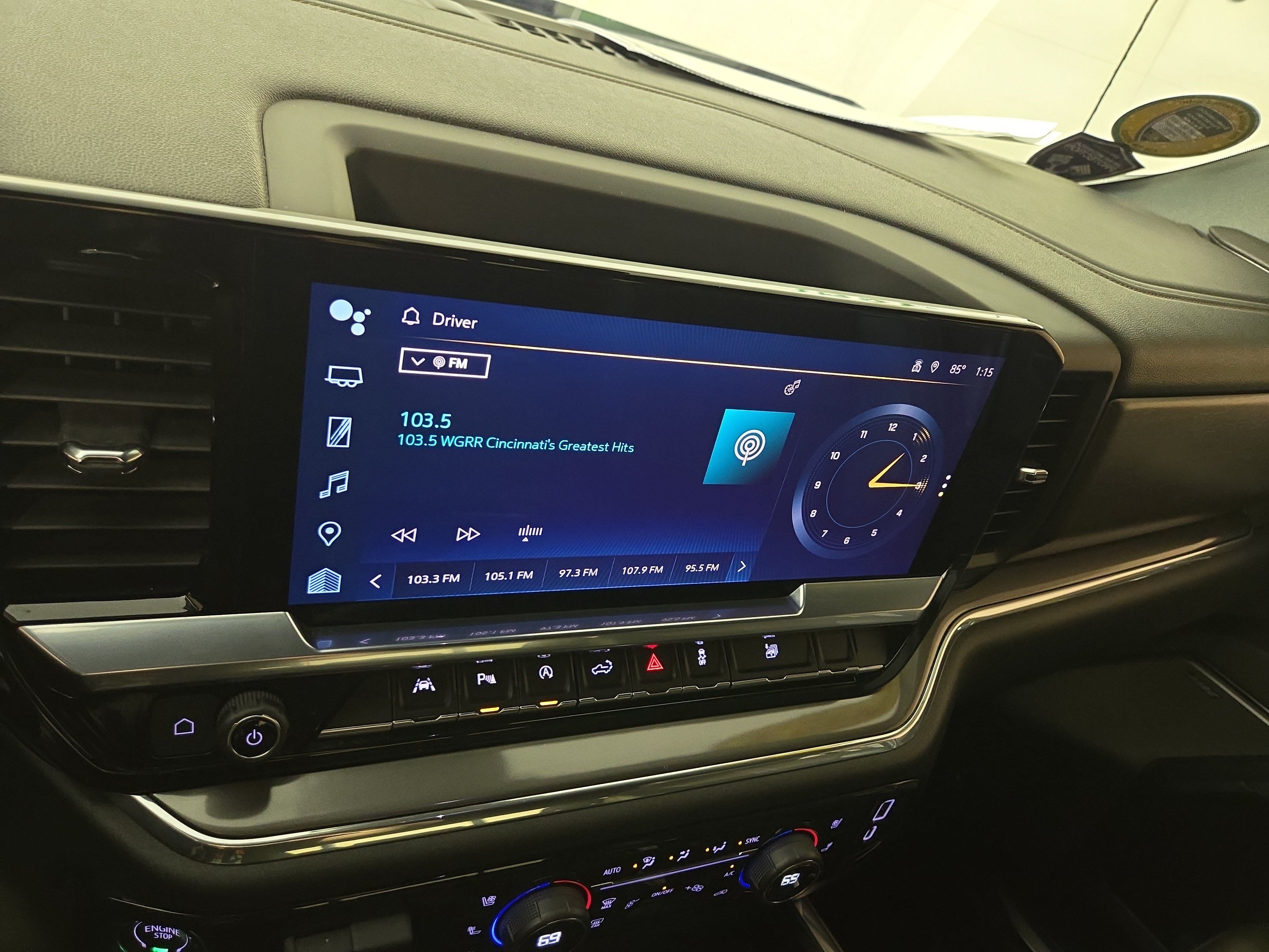 Certified 2023 Chevrolet Silverado 1500 High Country w/ Technology Package AWD/4WD image 19