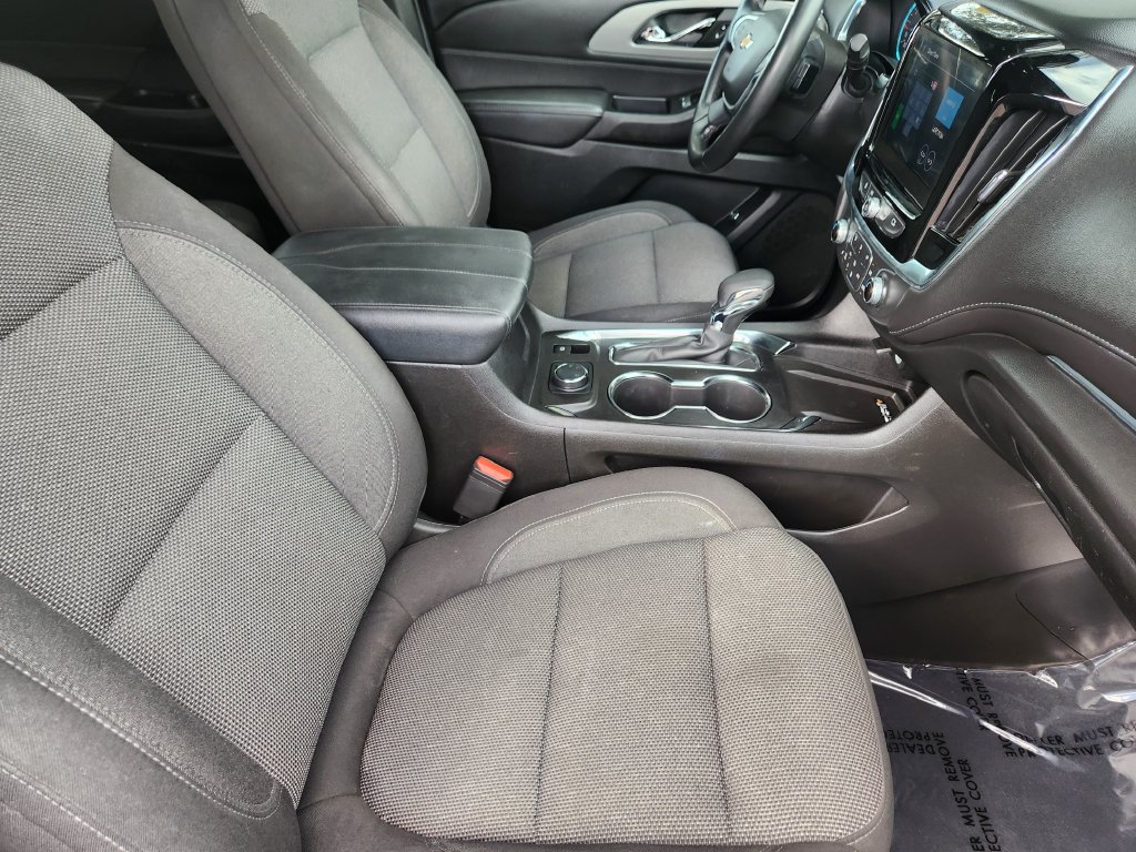 Used 2023 Chevrolet Traverse LT AWD/4WD image 5
