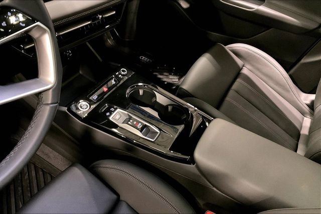 Used 2025 Audi Q6 e-tron Premium Plus w/ Premium Plus image 17