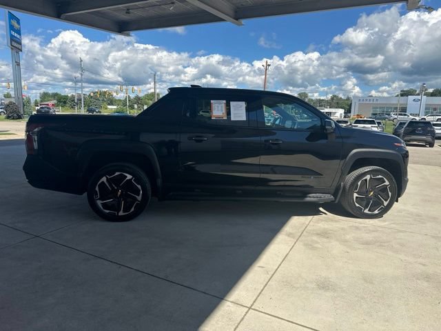 Used 2026 Chevrolet Silverado EV LT AWD/4WD image 6