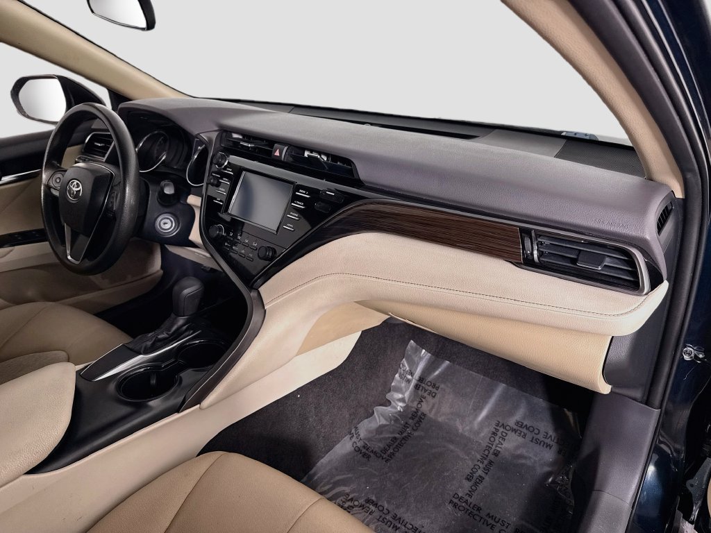 Used 2019 Toyota Camry LE FWD image 28