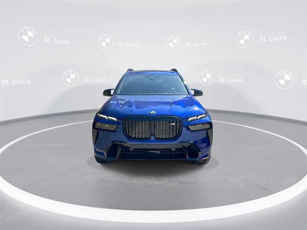 New 2026 BMW X7 M60i image 3
