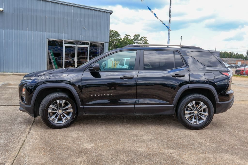 Used 2025 Chevrolet Equinox LT FWD image 23