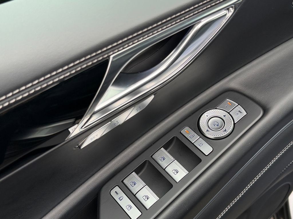 Used 2025 Genesis GV80 2.5T Standard image 17