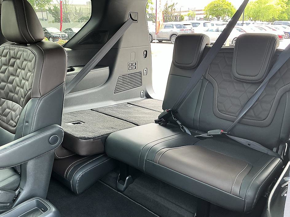 Certified 2025 Nissan Armada Platinum AWD/4WD image 28