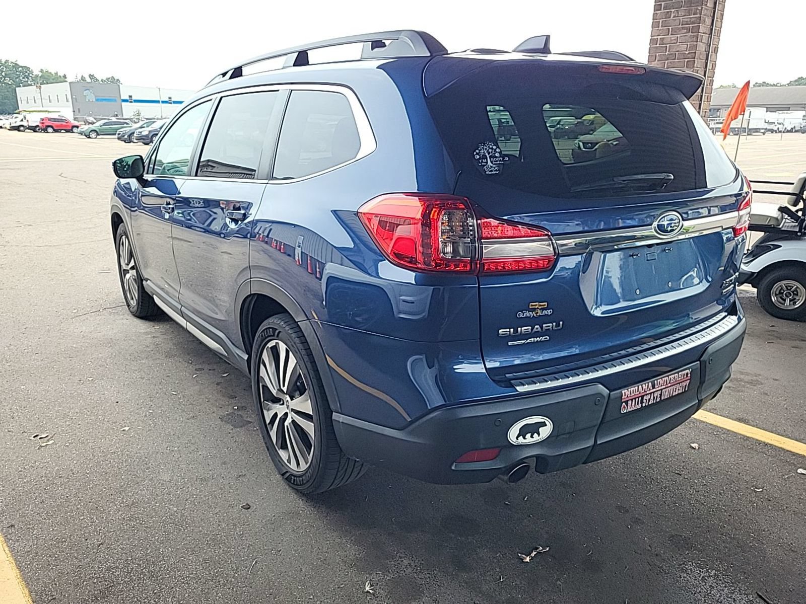 Used 2020 Subaru Ascent Limited w/ Popular Package #4 AWD/4WD image 3