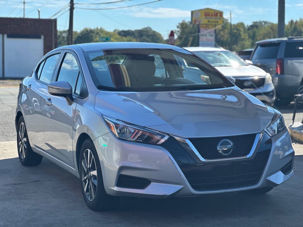 Used 2021 Nissan Versa SV FWD image 1