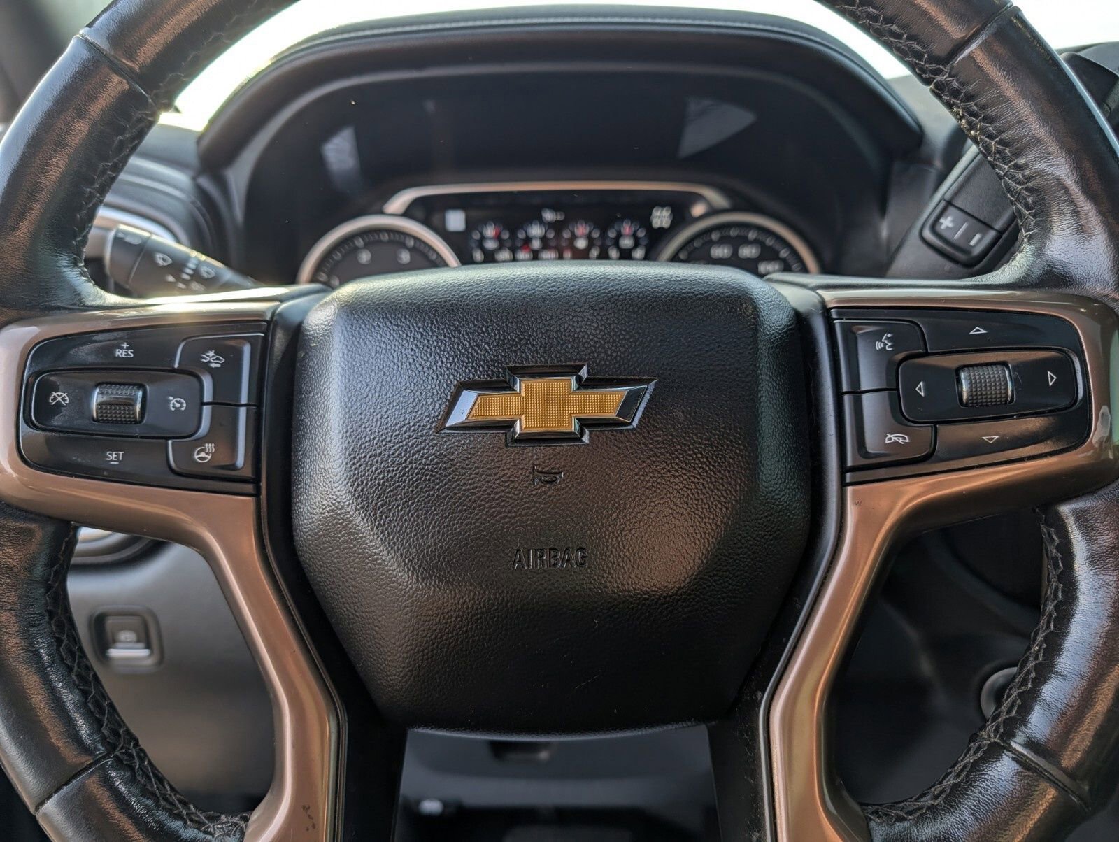 Used 2022 Chevrolet Silverado 3500 High Country image 37