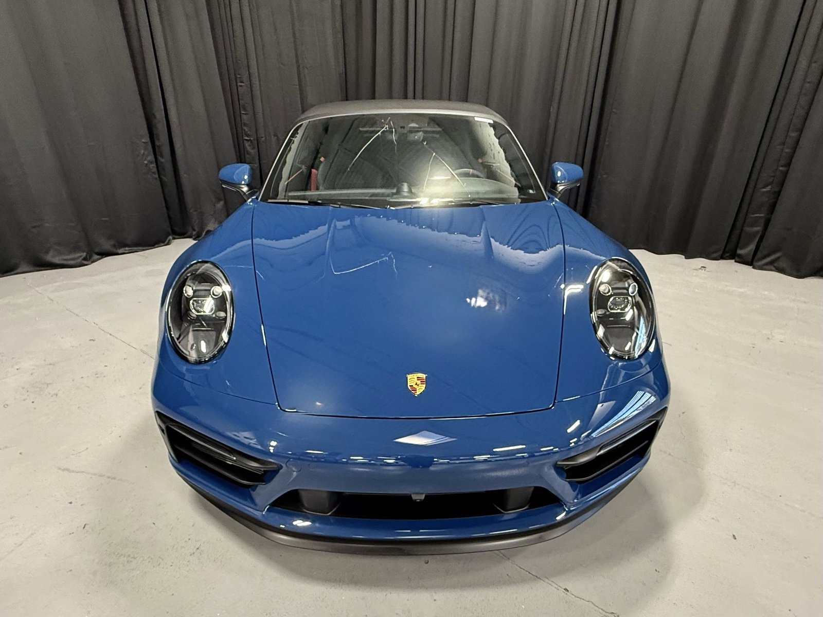 Certified 2023 Porsche 911 Carrera GTS image 2