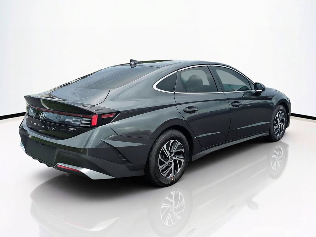 New 2026 Hyundai Sonata Blue FWD image 5