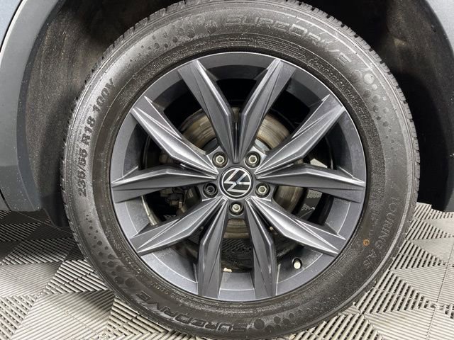 Used 2023 Volkswagen Tiguan SE image 13