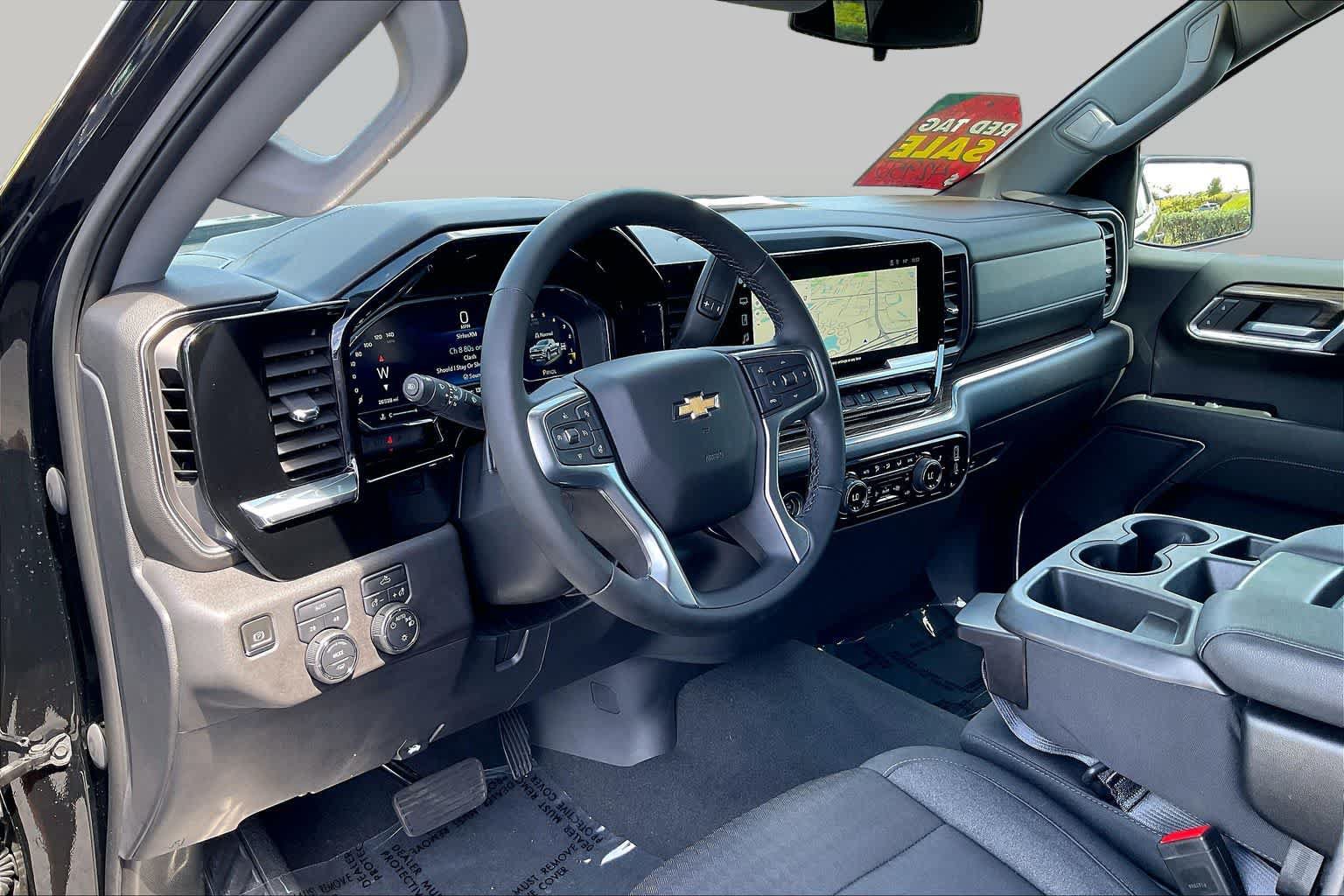 Used 2023 Chevrolet Silverado 1500 LT AWD/4WD image 14