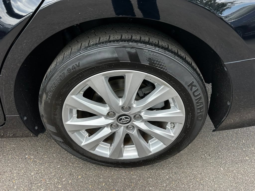 Used 2019 Toyota Camry LE FWD image 10