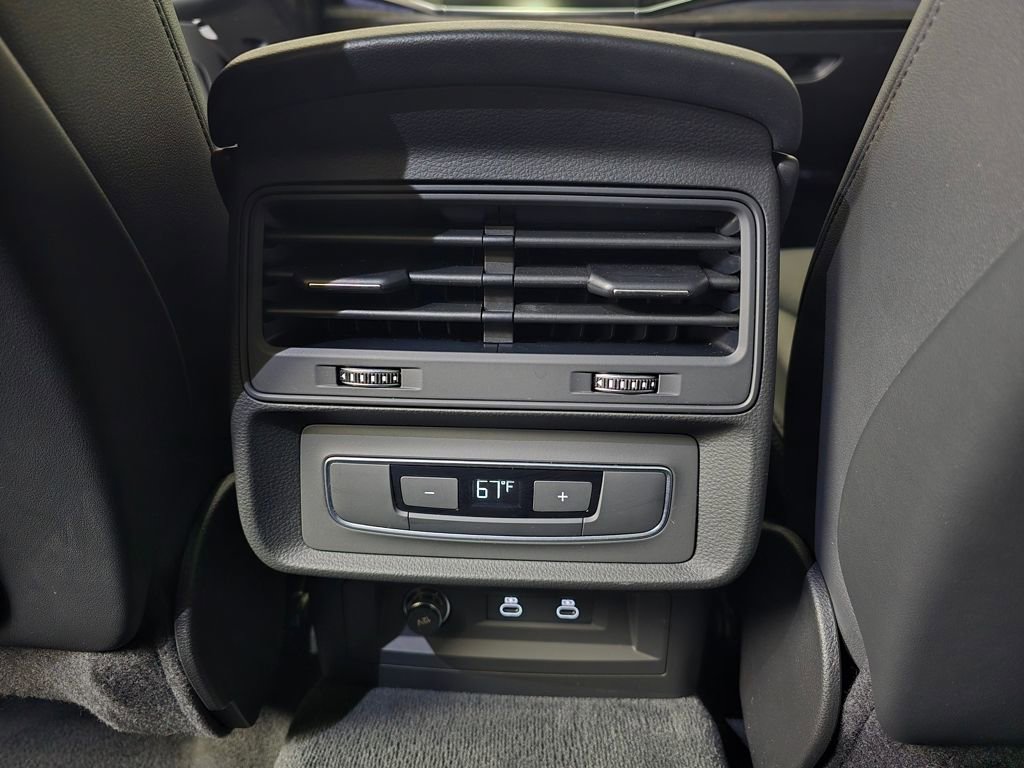 Used 2023 Audi Q7 3.0T Premium Plus w/ Premium Plus Package image 18