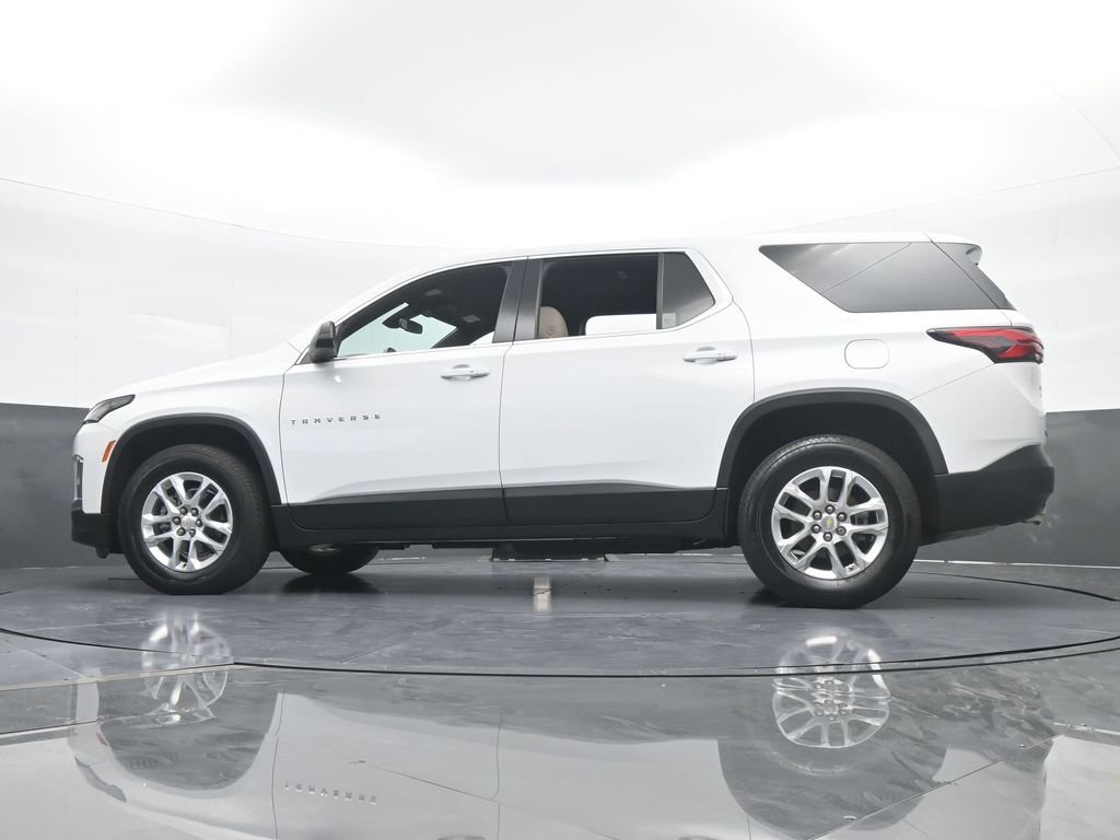 Used 2022 Chevrolet Traverse LS image 55