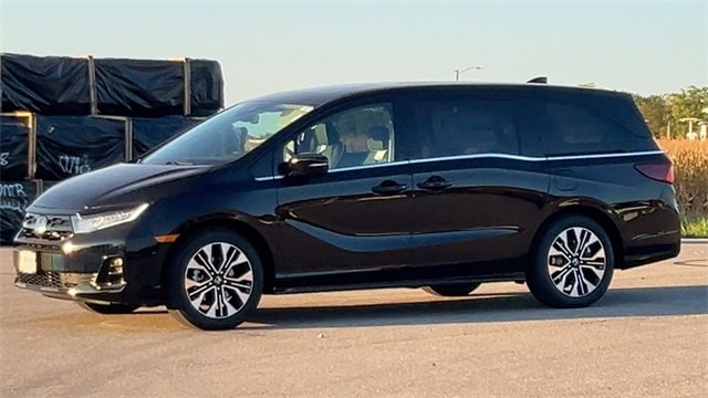 New 2026 Honda Odyssey Elite image 4