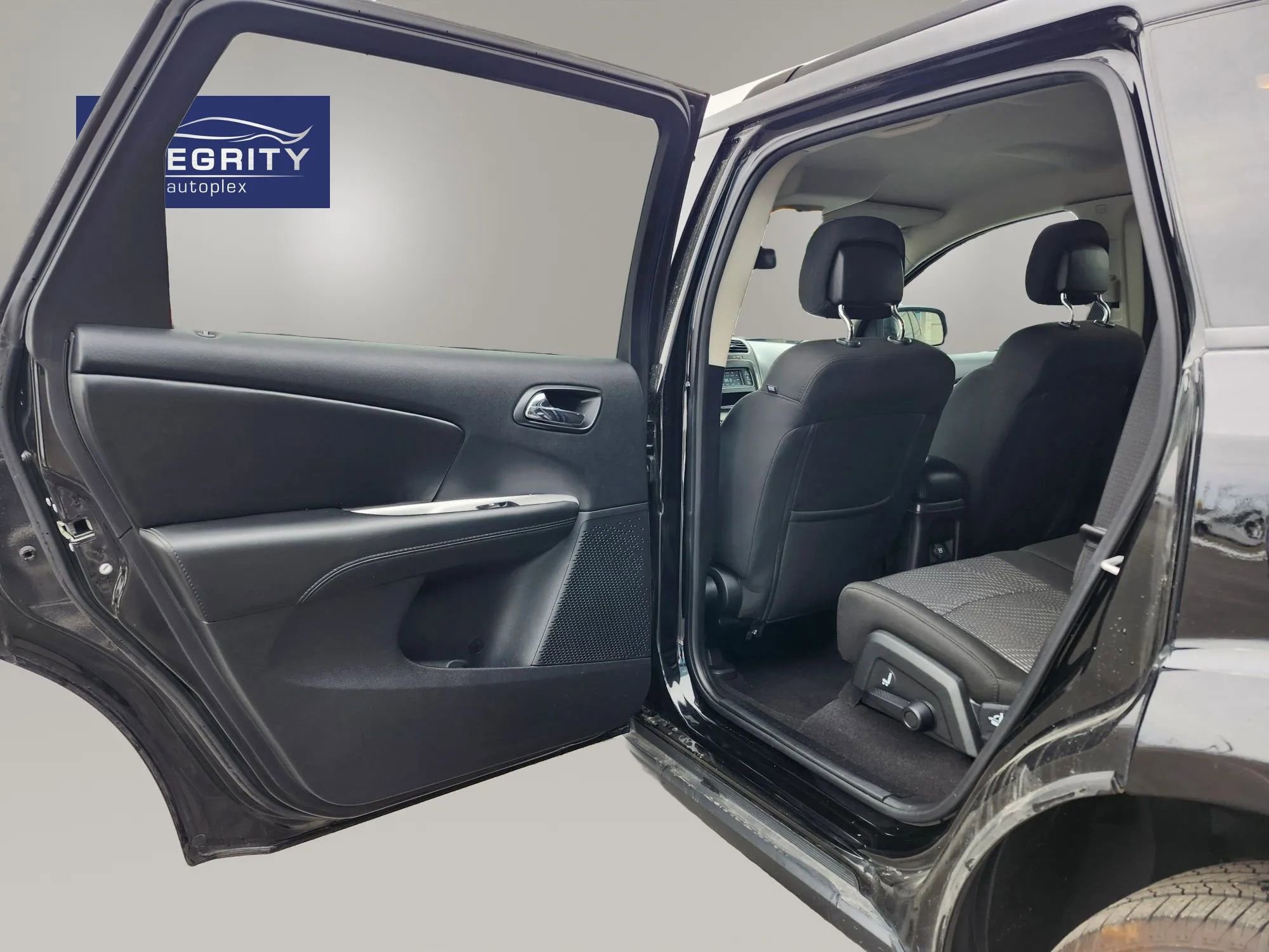 Used 2020 Dodge Journey SE w/ Blacktop Package image 23