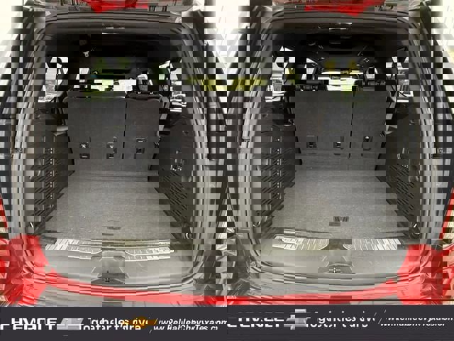 Used 2024 Chevrolet Suburban RST w/ Luxury Package image 36