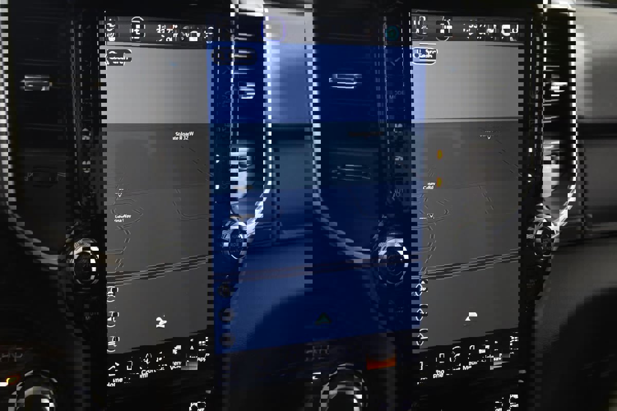 Used 2024 RAM 2500 Big Horn w/ Level 2 Equipment Group AWD/4WD image 9