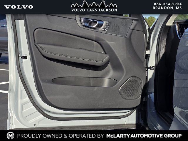 New 2026 Volvo XC60 B5 Plus w/ Climate Package AWD/4WD image 14
