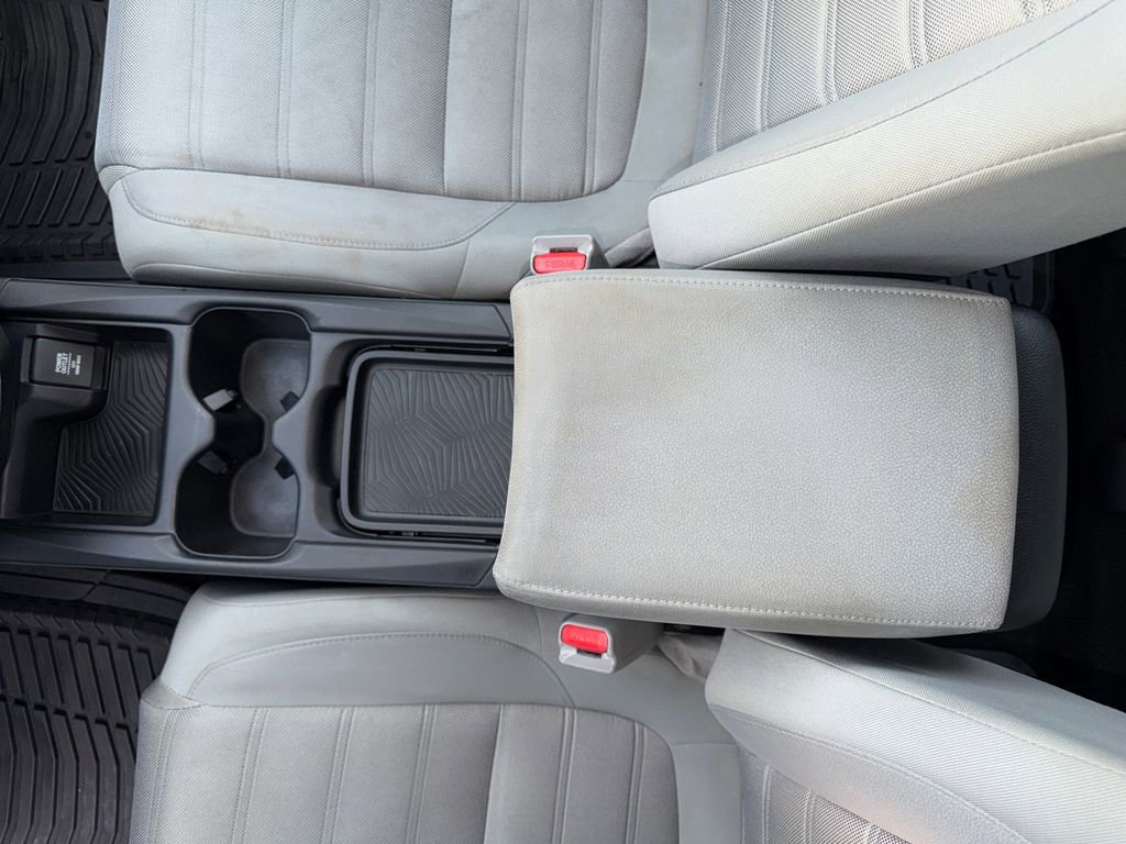Used 2018 Honda CR-V LX image 25