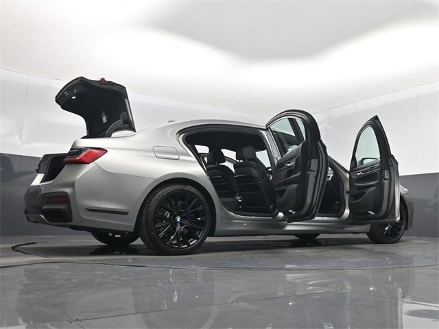 Used 2022 BMW 740i xDrive 740i xDrive w/ M Sport Package image 62