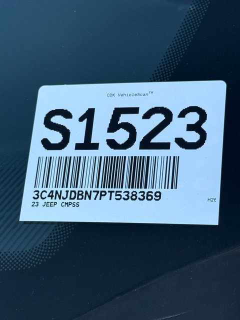 Used 2023 Jeep Compass Latitude w/ Convenience Group AWD/4WD image 33