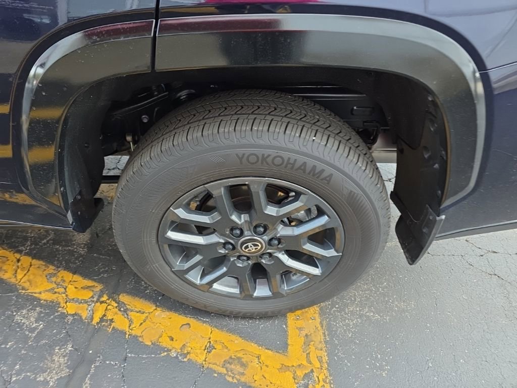 Used 2026 Toyota Sequoia Platinum image 10