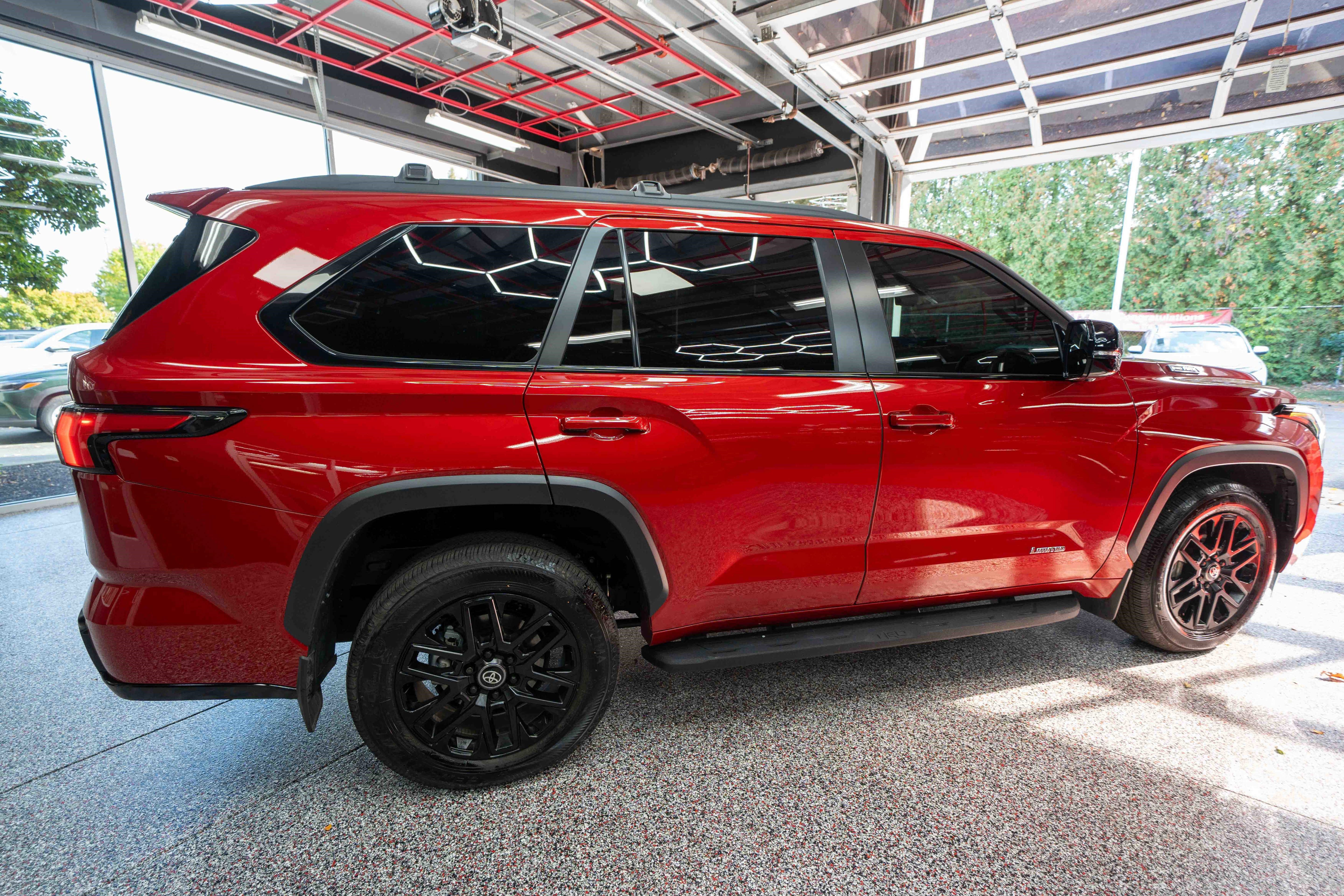 Used 2025 Toyota Sequoia Limited w/ Tow Technology Package image 4