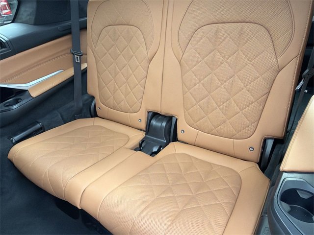 Used 2023 BMW X7 xDrive40i w/ Executive Package image 22