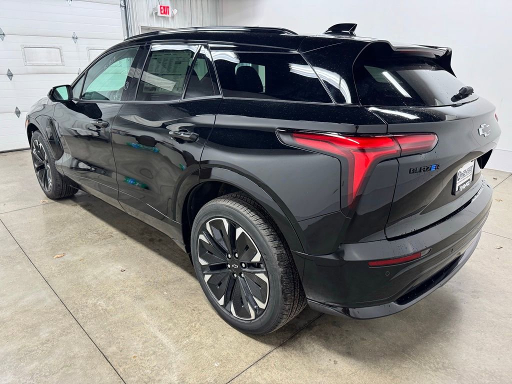 New 2025 Chevrolet Blazer EV RS image 3