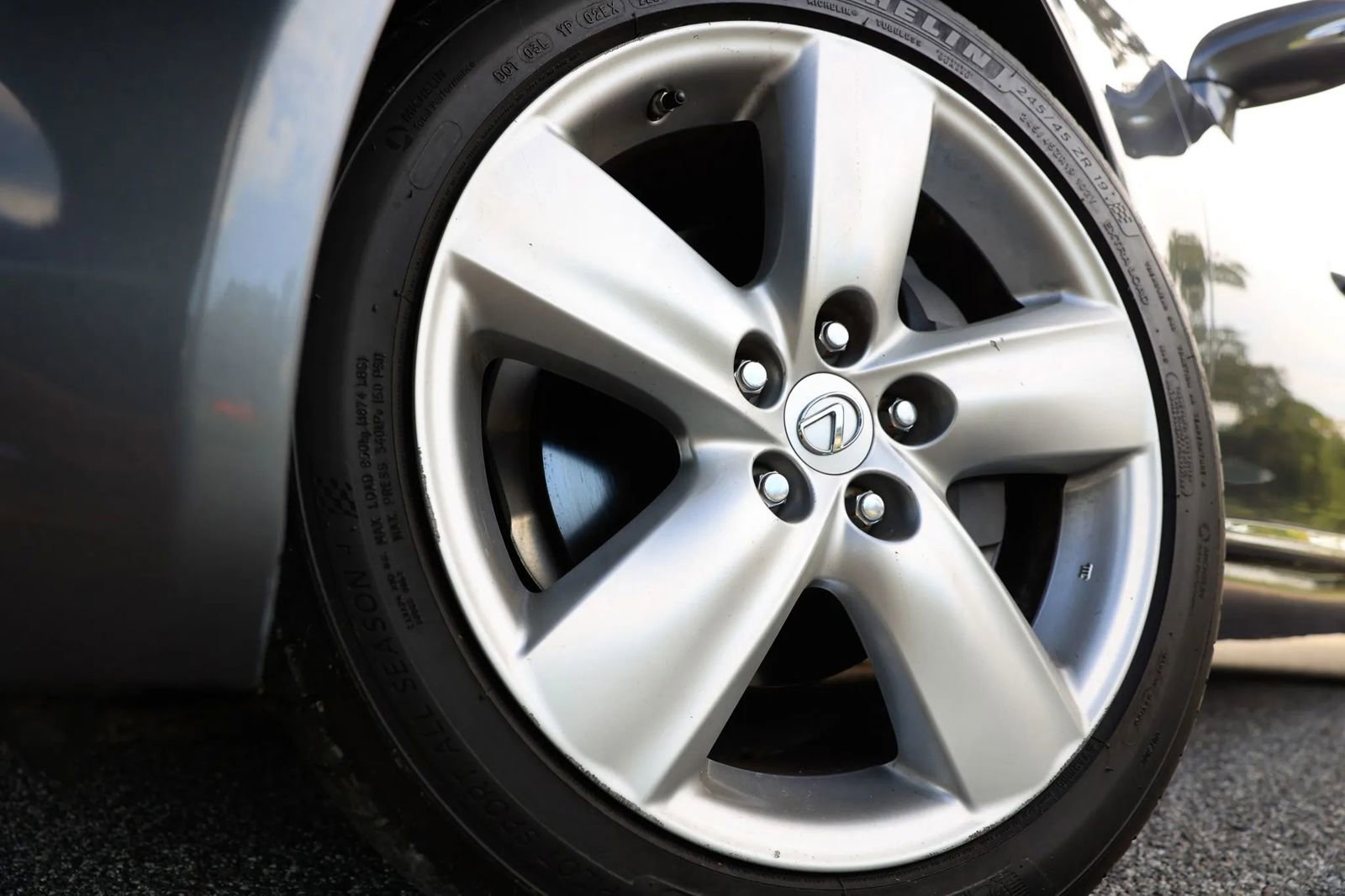 Used 2012 Lexus LS 460 L image 33