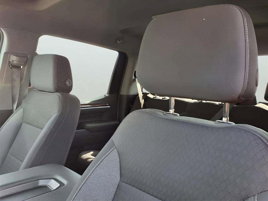 Used 2025 Chevrolet Silverado 1500 LT image 17