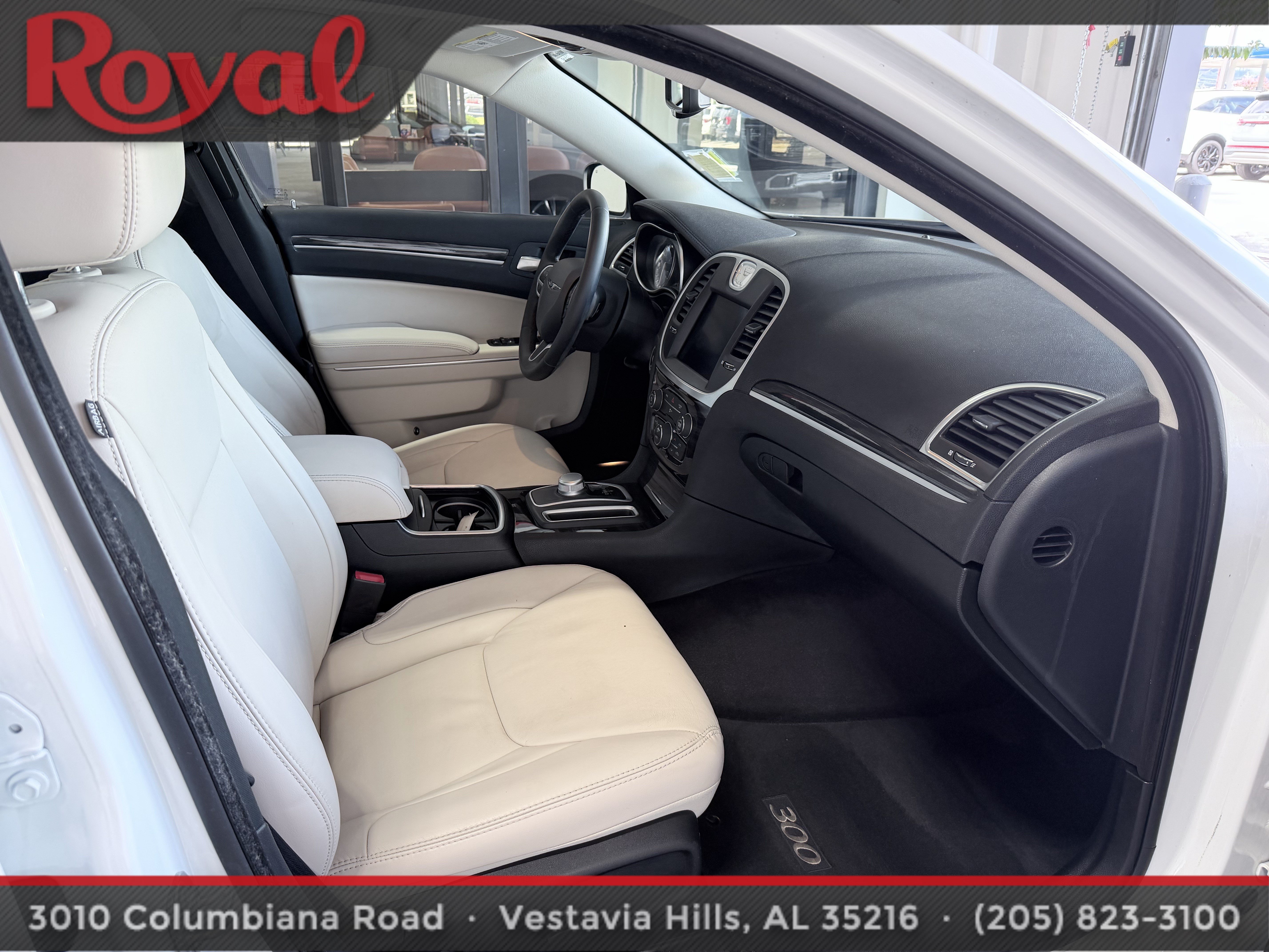 Used 2017 Chrysler 300 Limited w/ Driver Convenience Group RWD image 14