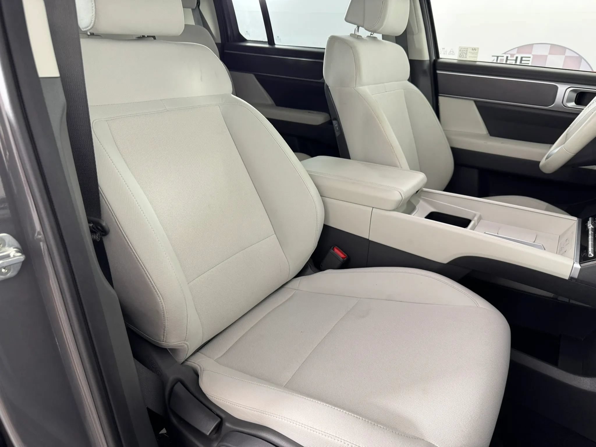 Used 2024 Hyundai Santa Fe SE AWD/4WD image 31