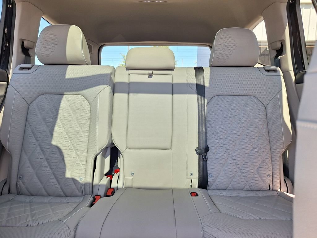 New 2026 Volkswagen Atlas SEL Premium R-Line image 23