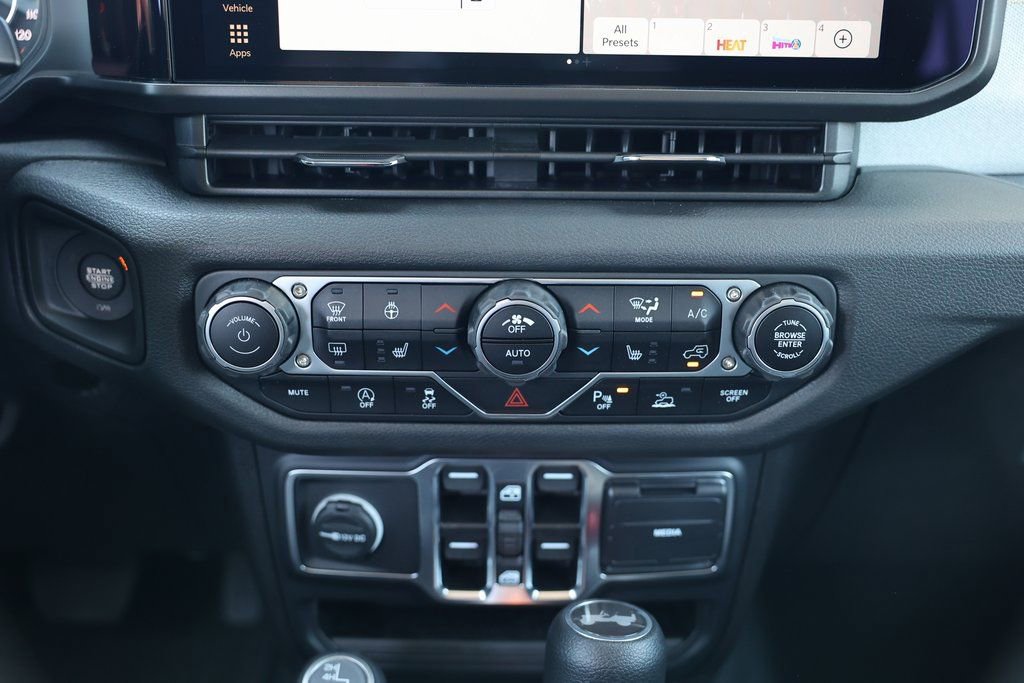 New 2024 Jeep Wrangler Sport S image 28